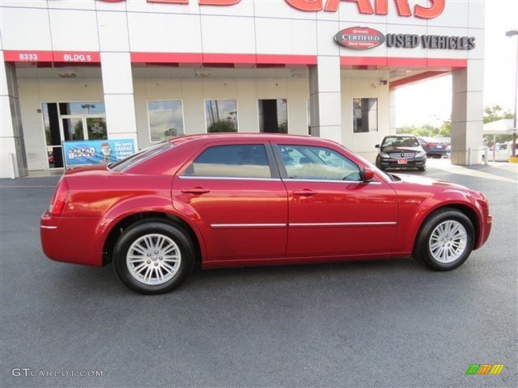 2007 300 Limited - Inferno Red Crystal Pearlcoat / Dark Slate Gray/Light Graystone photo #8