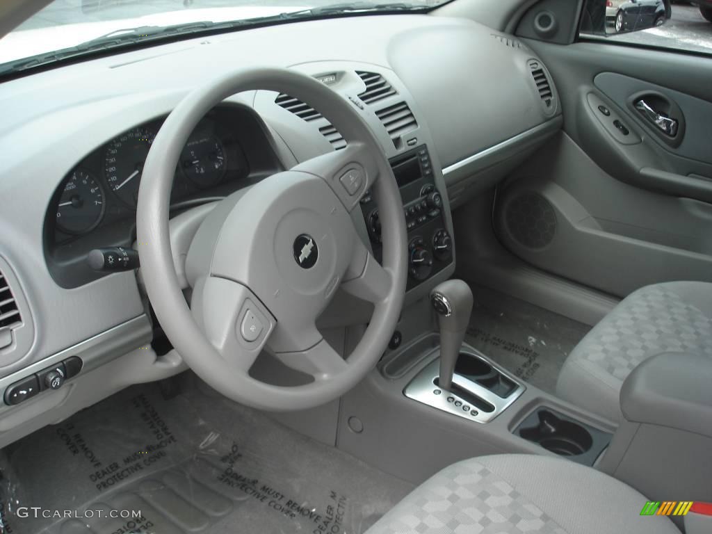 2005 Malibu LS V6 Sedan - White / Gray photo #7