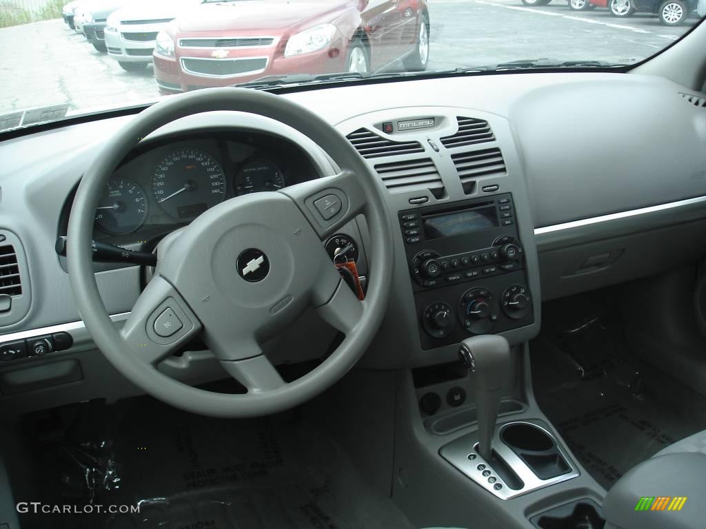 2005 Malibu LS V6 Sedan - White / Gray photo #11