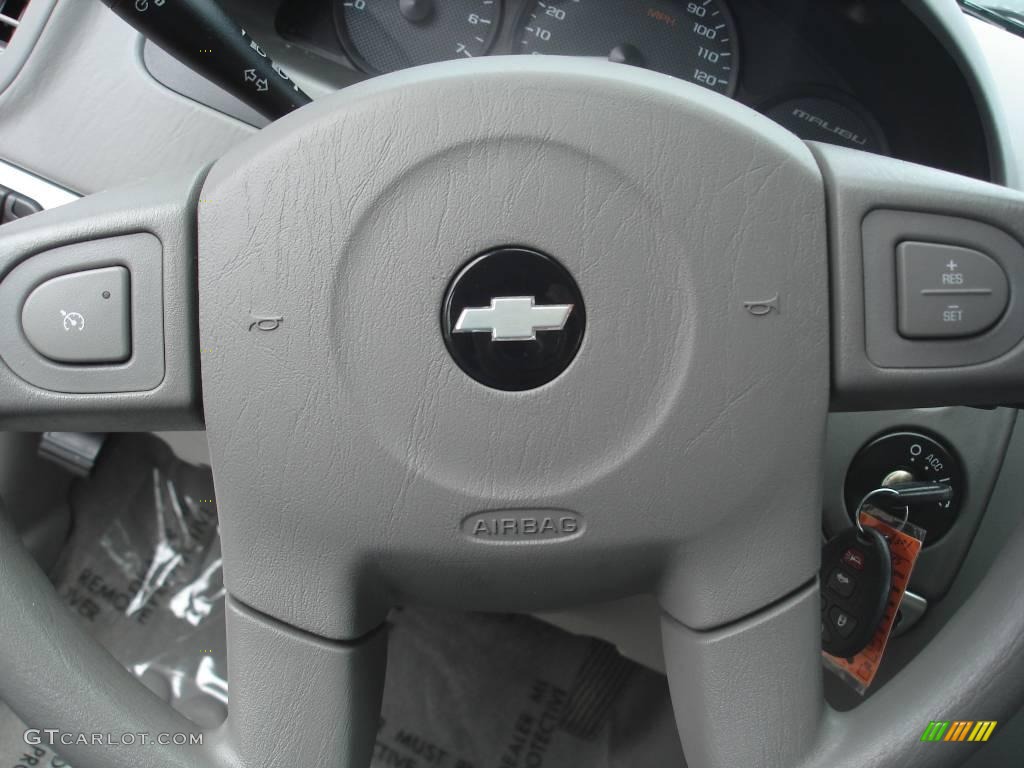 2005 Malibu LS V6 Sedan - White / Gray photo #24