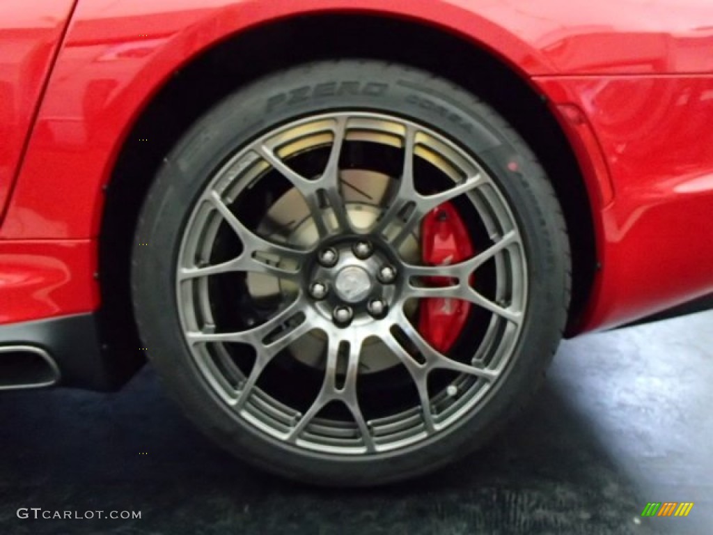 2013 Dodge SRT Viper GTS Coupe Wheel Photos