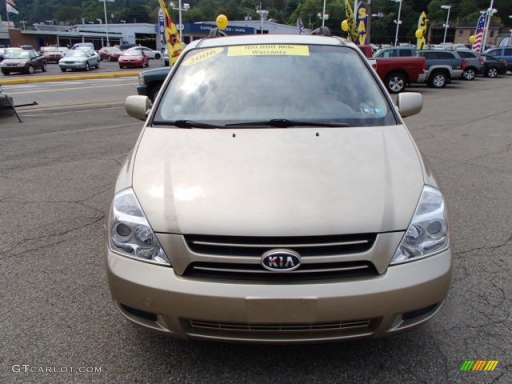 2006 Sedona LX - Sunset Gold / Beige photo #3