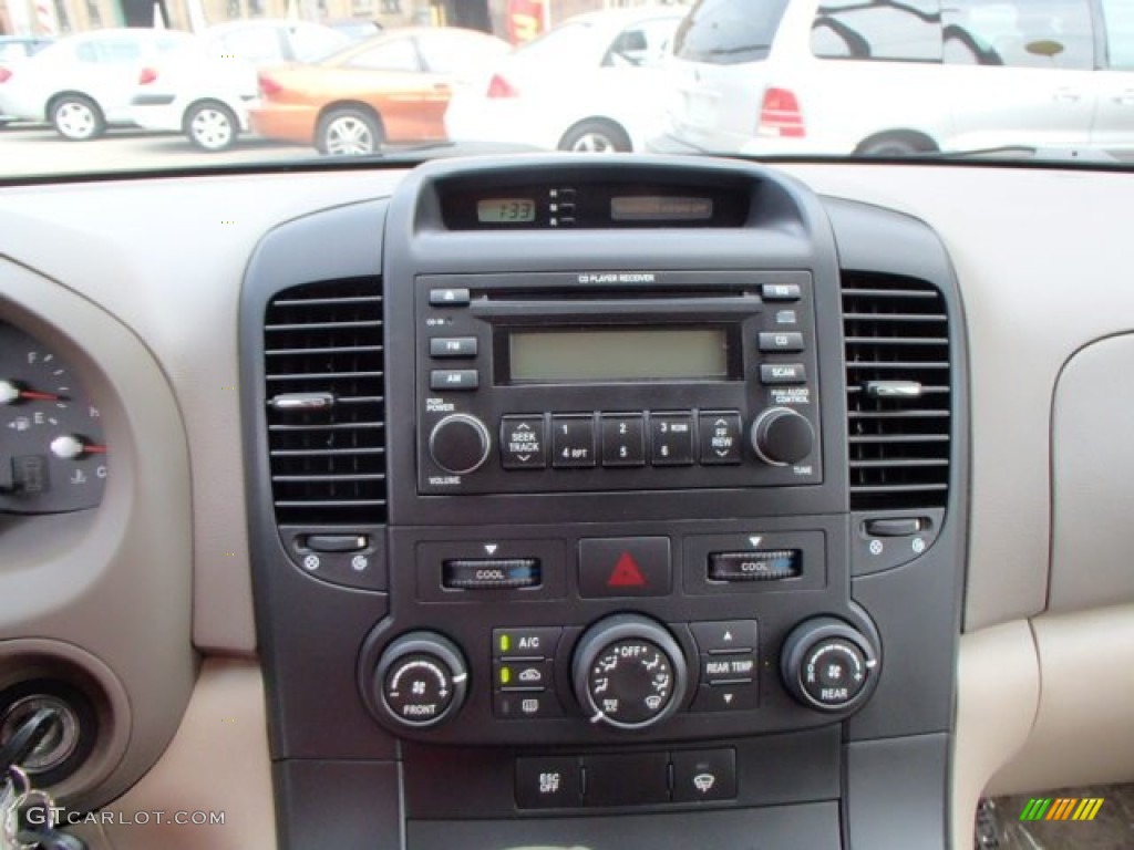 2006 Sedona LX - Sunset Gold / Beige photo #14