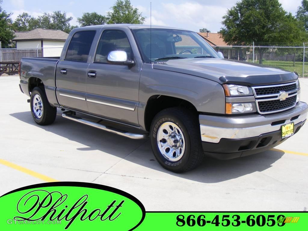 2007 Silverado 1500 Classic LS Crew Cab 4x4 - Graystone Metallic / Dark Charcoal photo #1