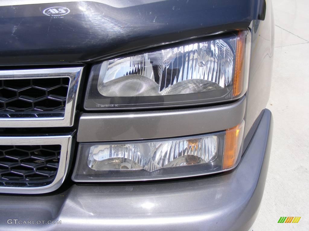 2007 Silverado 1500 Classic LS Crew Cab 4x4 - Graystone Metallic / Dark Charcoal photo #9