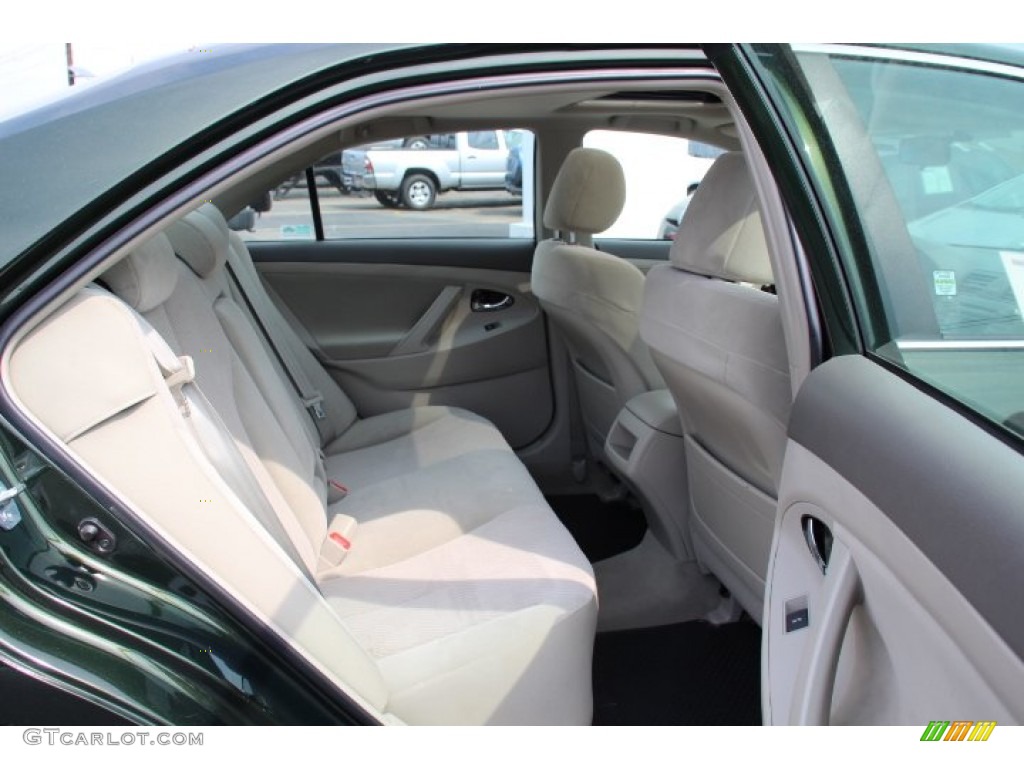 2011 Camry LE - Spruce Green Mica / Ash photo #9
