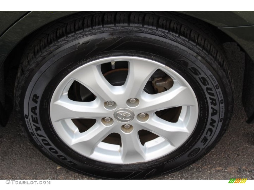 2011 Camry LE - Spruce Green Mica / Ash photo #15