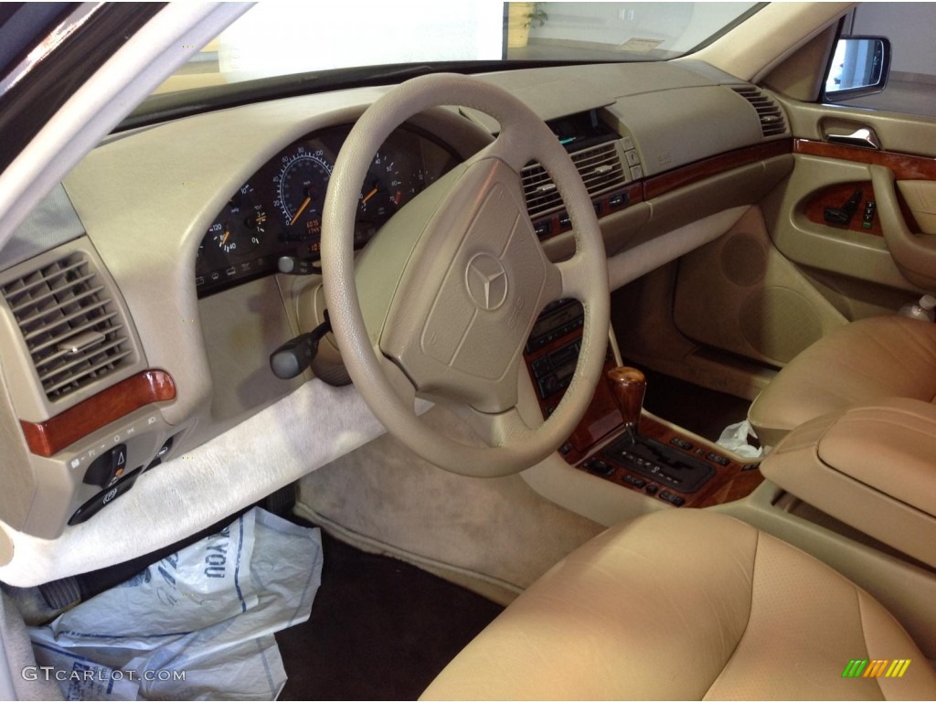 1998 Mercedes-Benz S 320 Sedan Parchment Dashboard Photo #85510088