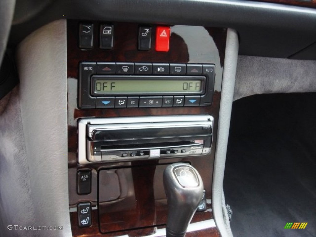 1997 Mercedes-Benz S 500 Sedan Controls Photo #85516229