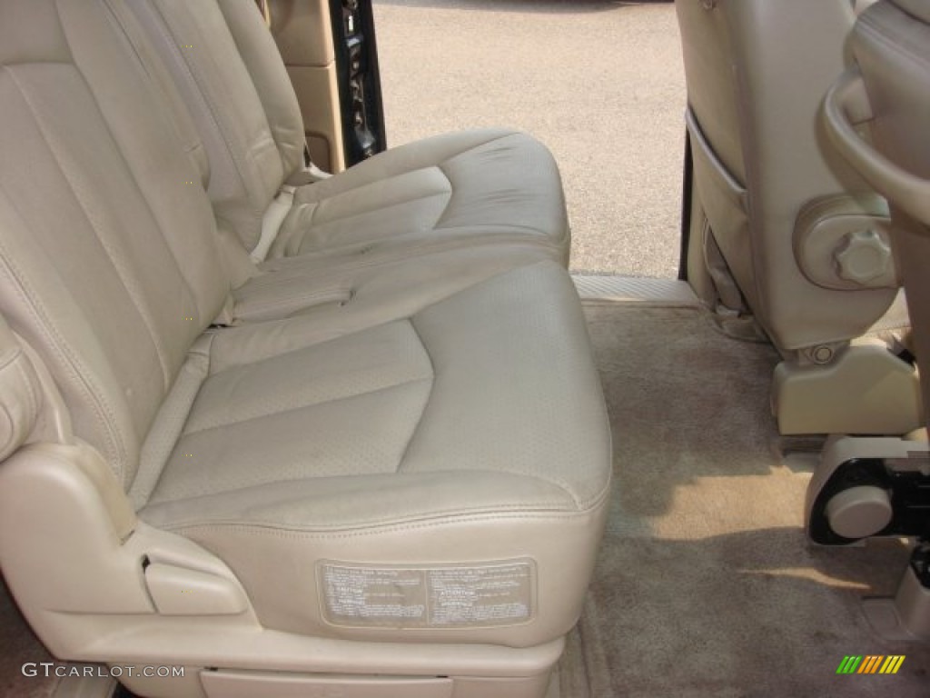2004 MPV ES - Nordic Green Mica / Beige photo #13