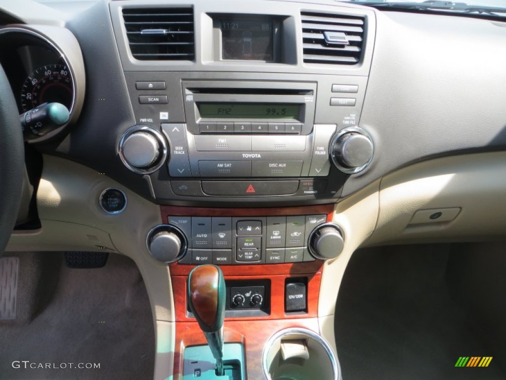 2010 Highlander Limited - Black / Sand Beige photo #35