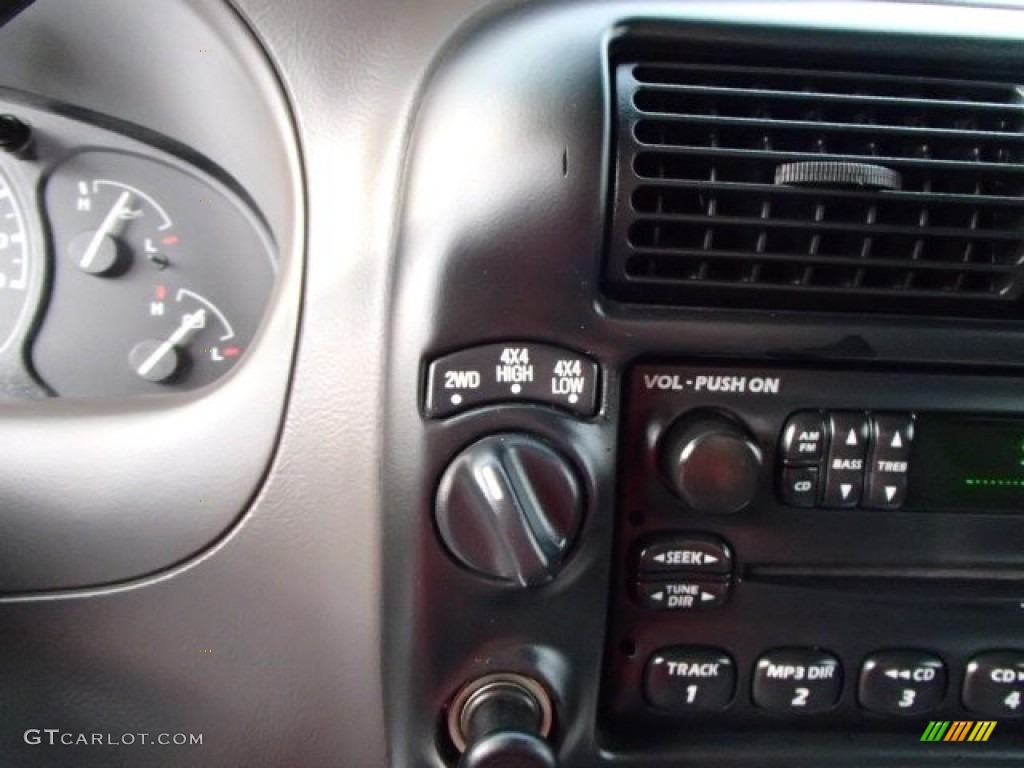 2002 Ranger XLT SuperCab 4x4 - Silver Frost Metallic / Dark Graphite photo #12