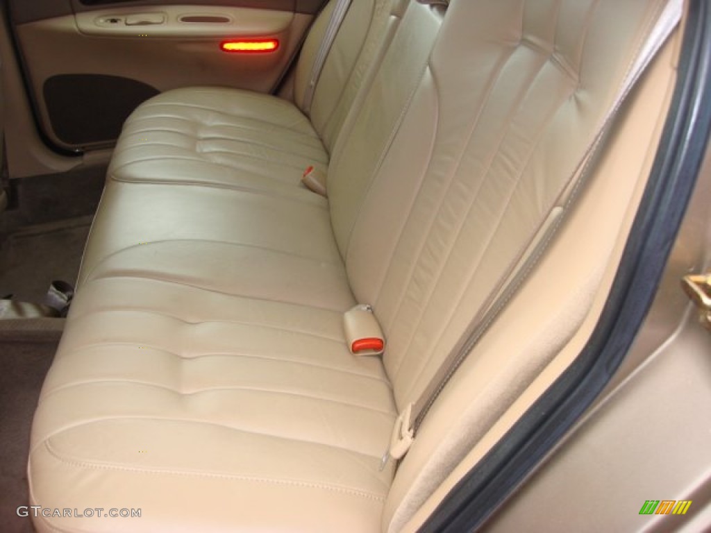 1999 Chrysler Concorde LXi Rear Seat Photo #85518212