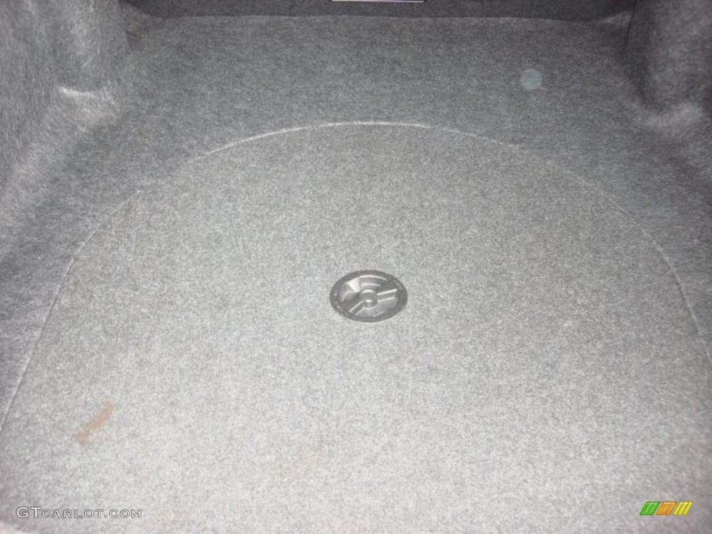 1999 Chrysler Concorde LXi Trunk Photos