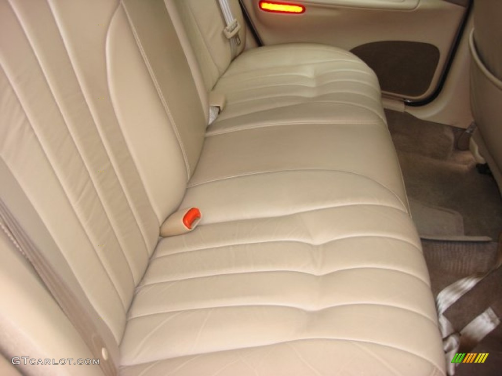 1999 Chrysler Concorde LXi Rear Seat Photos