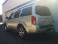 Silver Lightning Metallic - Pathfinder SE 4x4 Photo No. 5