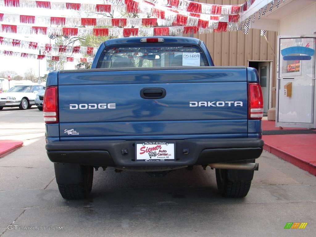 2004 Dakota Sport Regular Cab 4x4 - Atlantic Blue Pearl / Dark Slate Gray photo #15