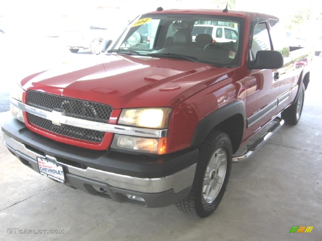 2004 Silverado 1500 LT Extended Cab 4x4 - Victory Red / Dark Charcoal photo #23