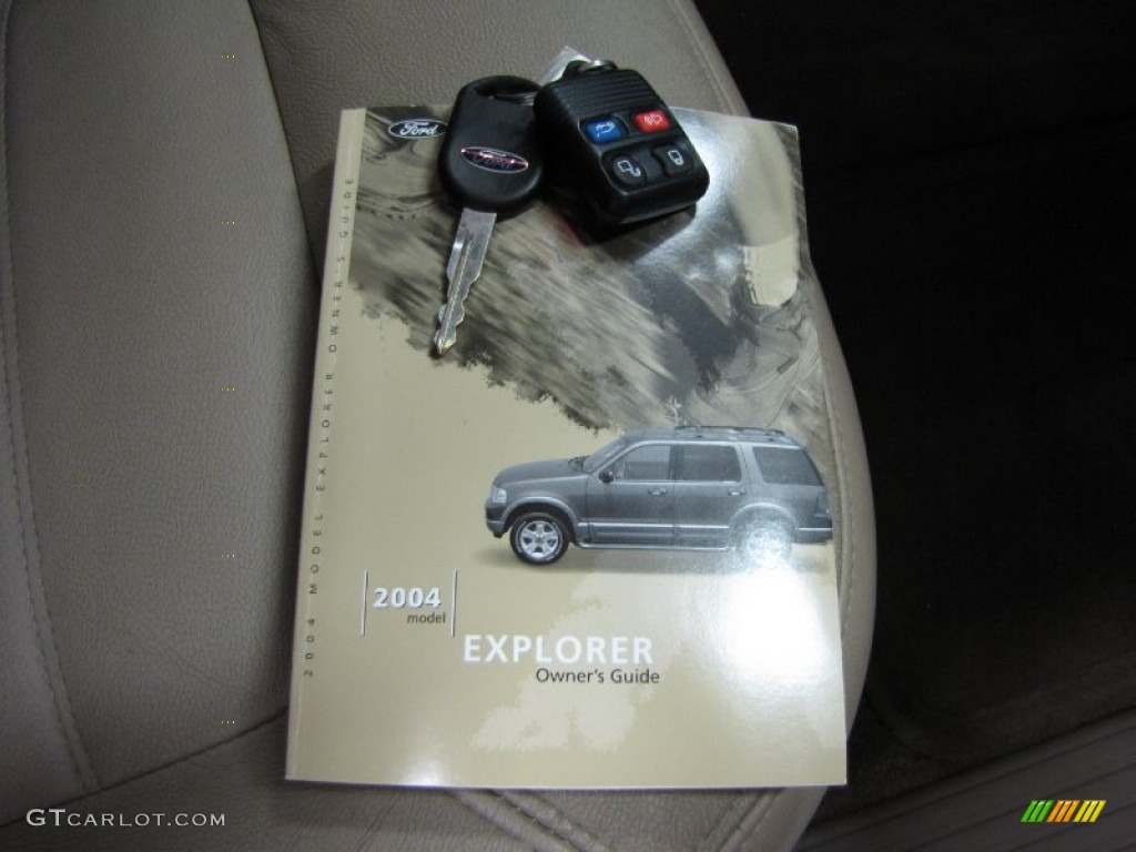 2004 Explorer XLT 4x4 - Dark Blue Pearl Metallic / Medium Parchment photo #32
