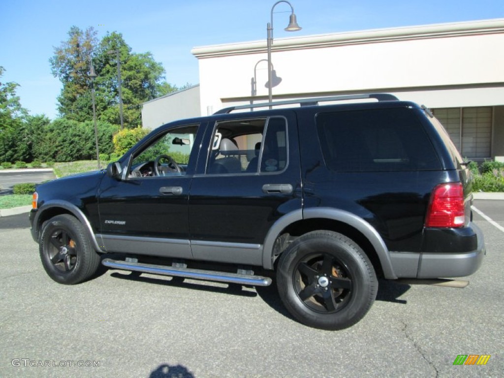 2002 Explorer XLS 4x4 - Black Clearcoat / Graphite photo #4