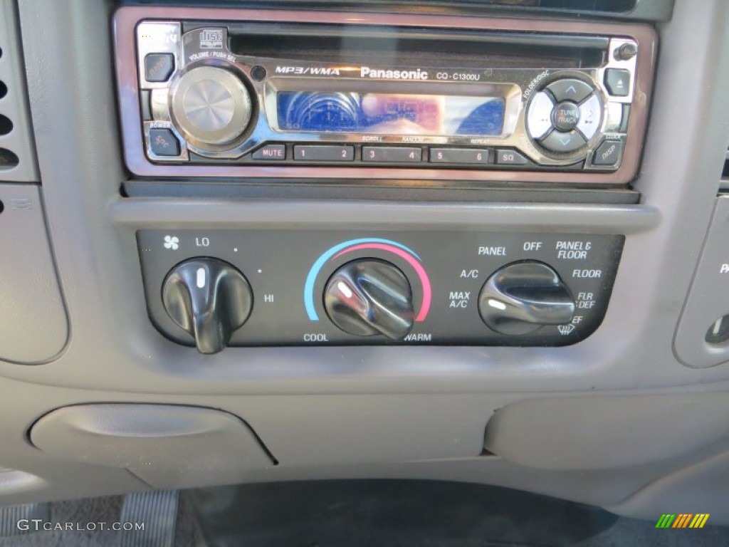 2002 F150 XLT SuperCab - Oxford White / Dark Graphite photo #36