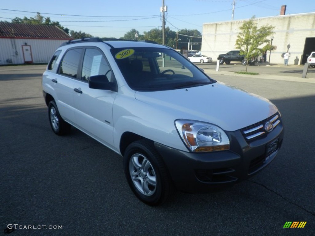 2007 Sportage LX V6 4WD - Clear White / Black photo #1