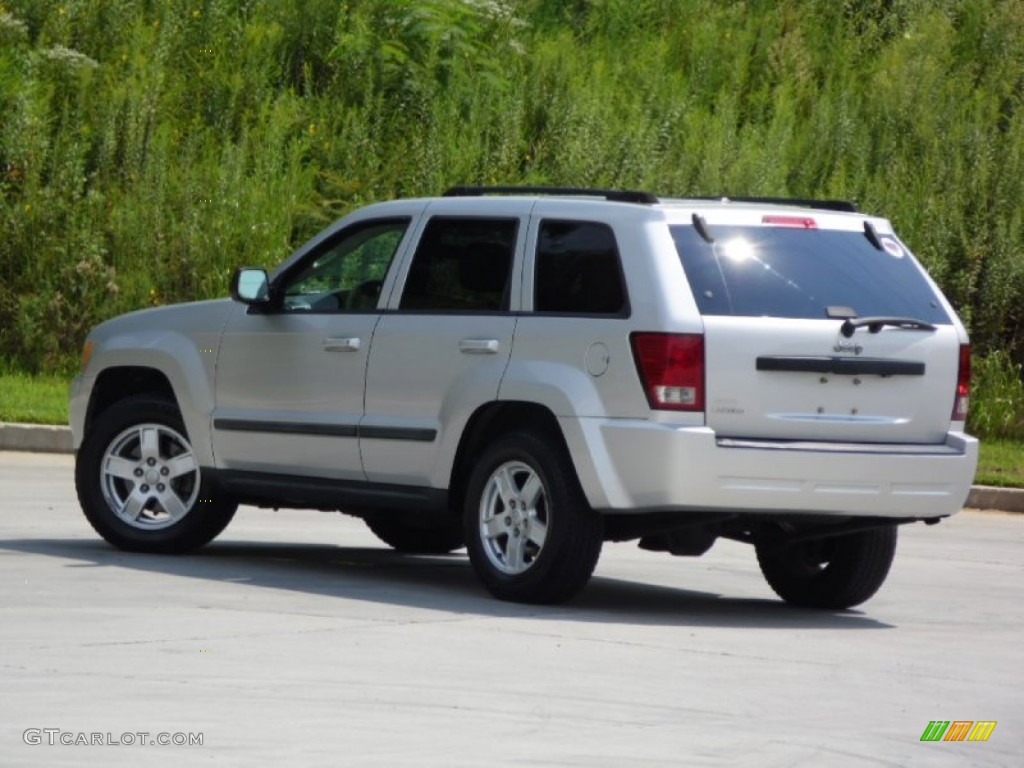 2007 Grand Cherokee Laredo - Bright Silver Metallic / Medium Slate Gray photo #5