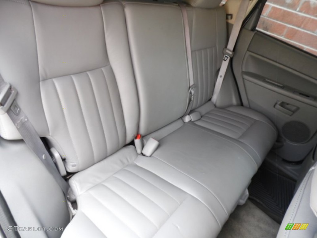 2007 Grand Cherokee Laredo - Bright Silver Metallic / Medium Slate Gray photo #8