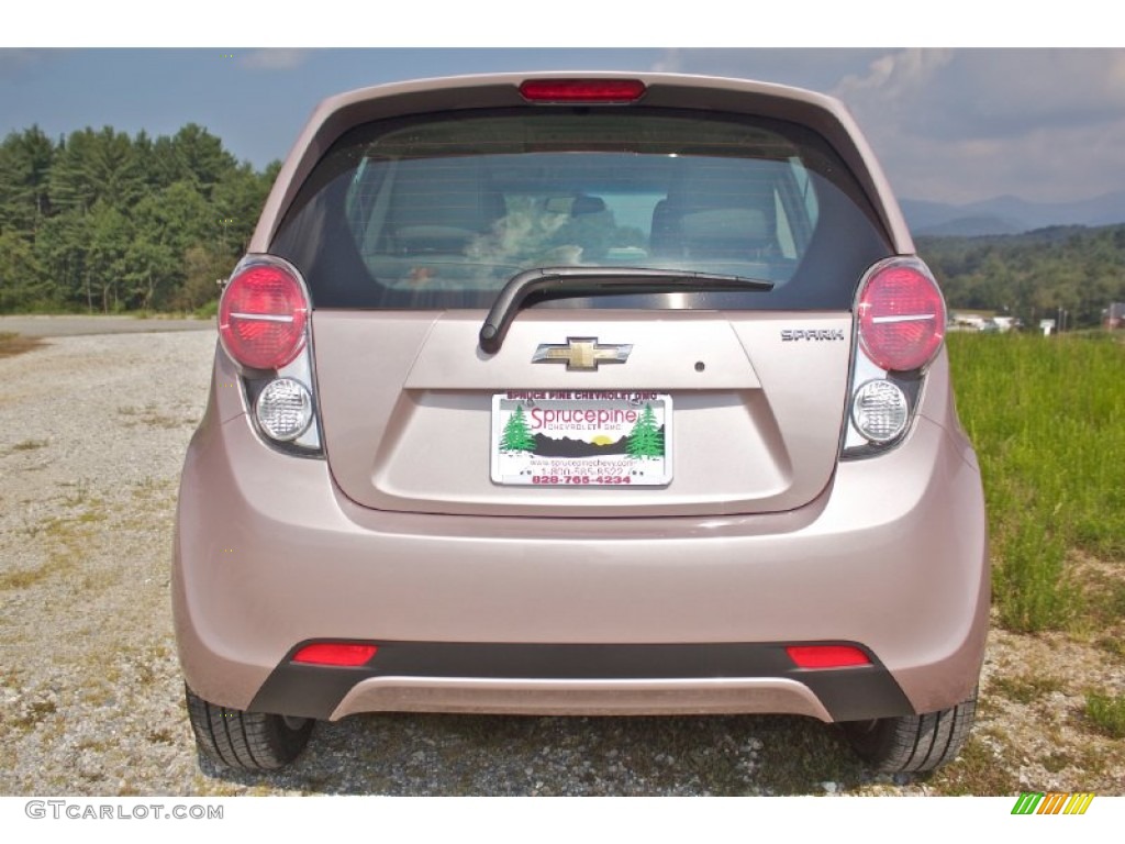 2013 Spark LT - Techno Pink / Silver/Silver photo #9