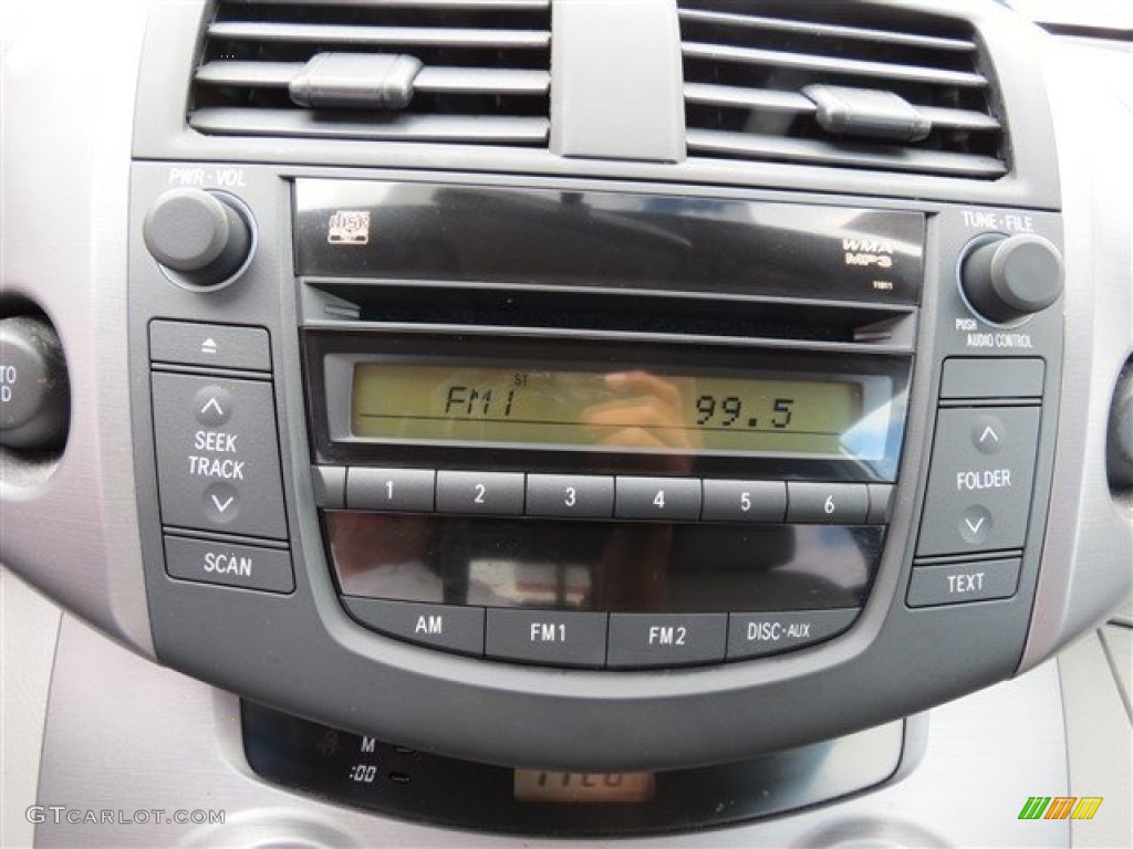 2006 Toyota RAV4 V6 Audio System Photos