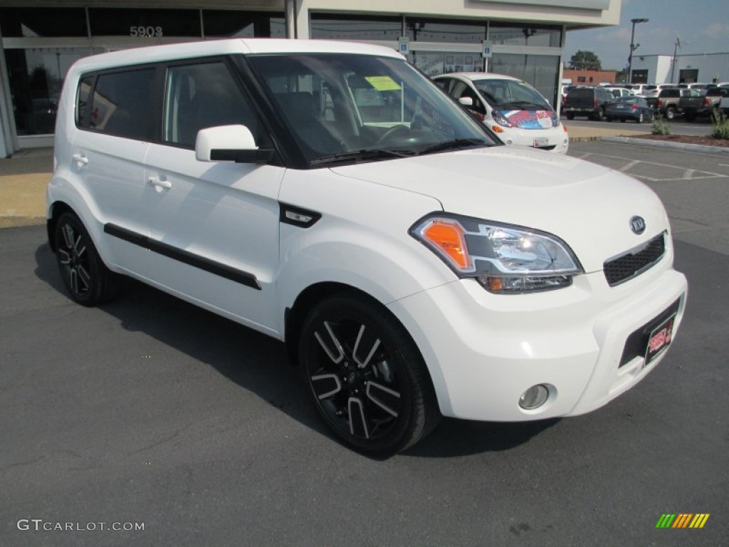 2011 Soul ! - Clear White / Black Leather photo #1