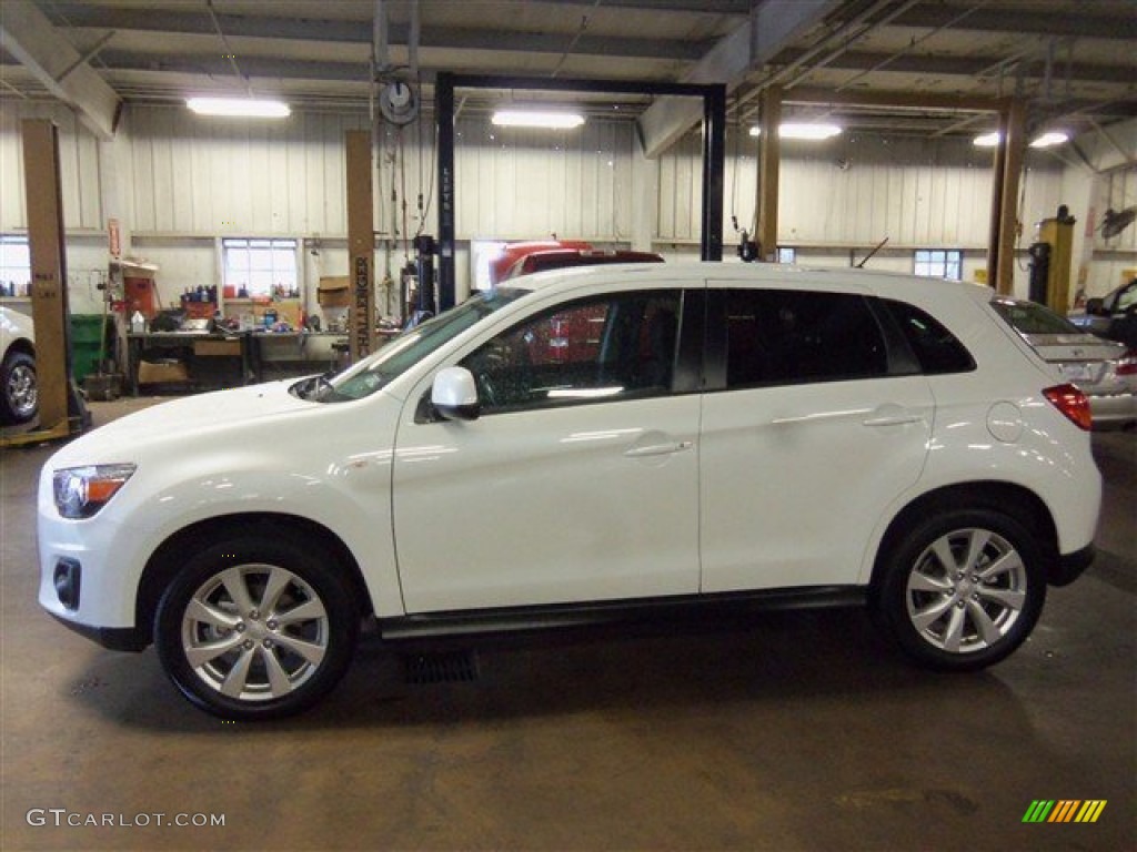 White Pearl 2013 Mitsubishi Outlander Sport ES Exterior Photo #85535397