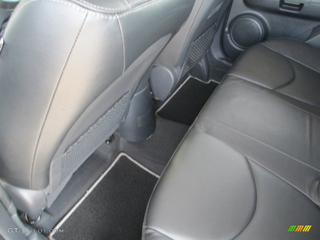 2011 Soul ! - Clear White / Black Leather photo #32