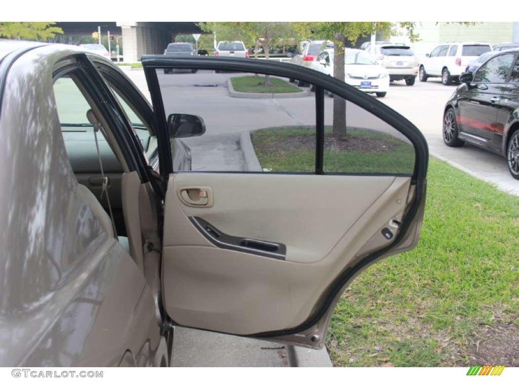 2002 Galant ES - Bodega Beige Pearl / Tan photo #13