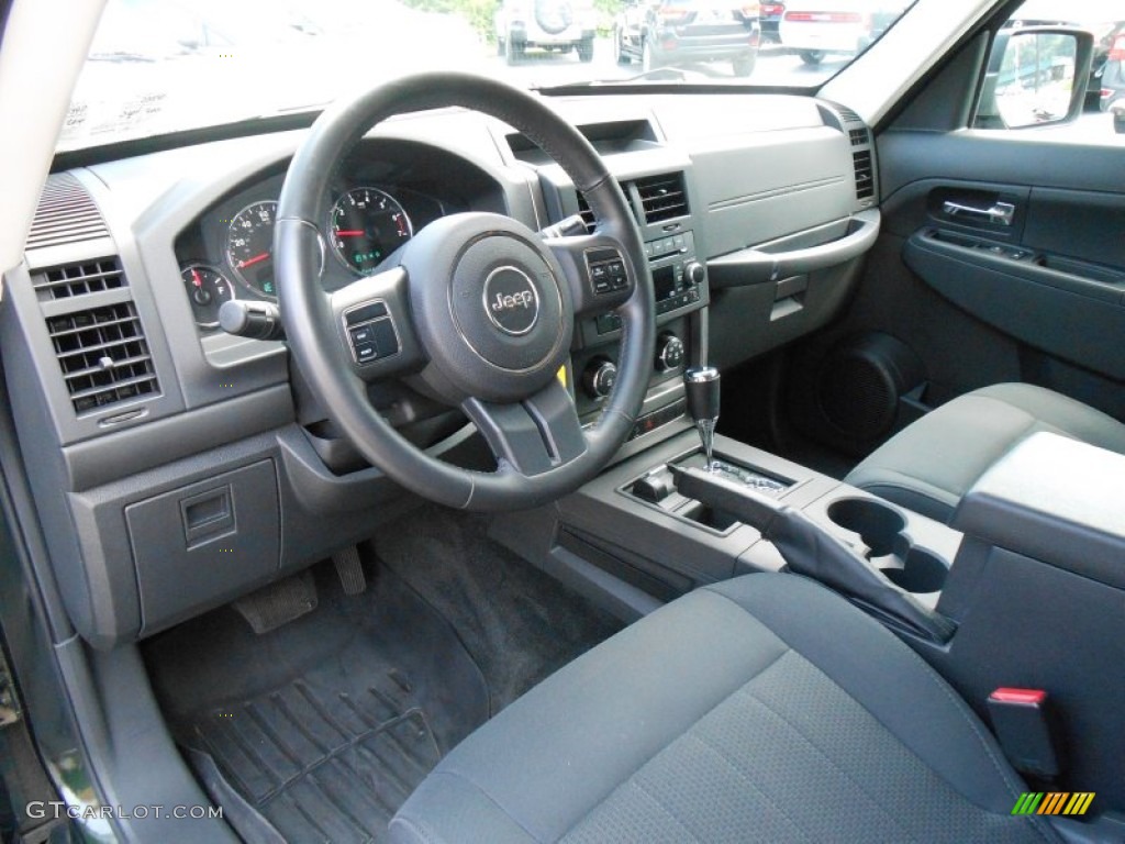 2011 Liberty Sport 4x4 - Natural Green Metallic / Dark Slate Gray photo #9