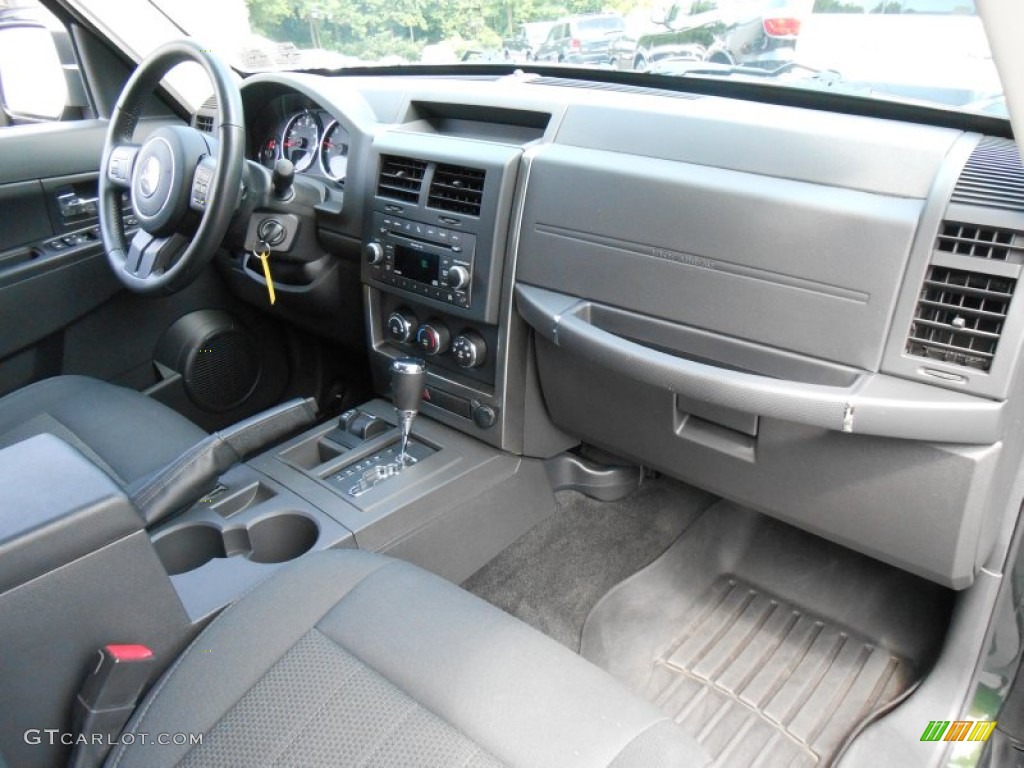 2011 Liberty Sport 4x4 - Natural Green Metallic / Dark Slate Gray photo #12