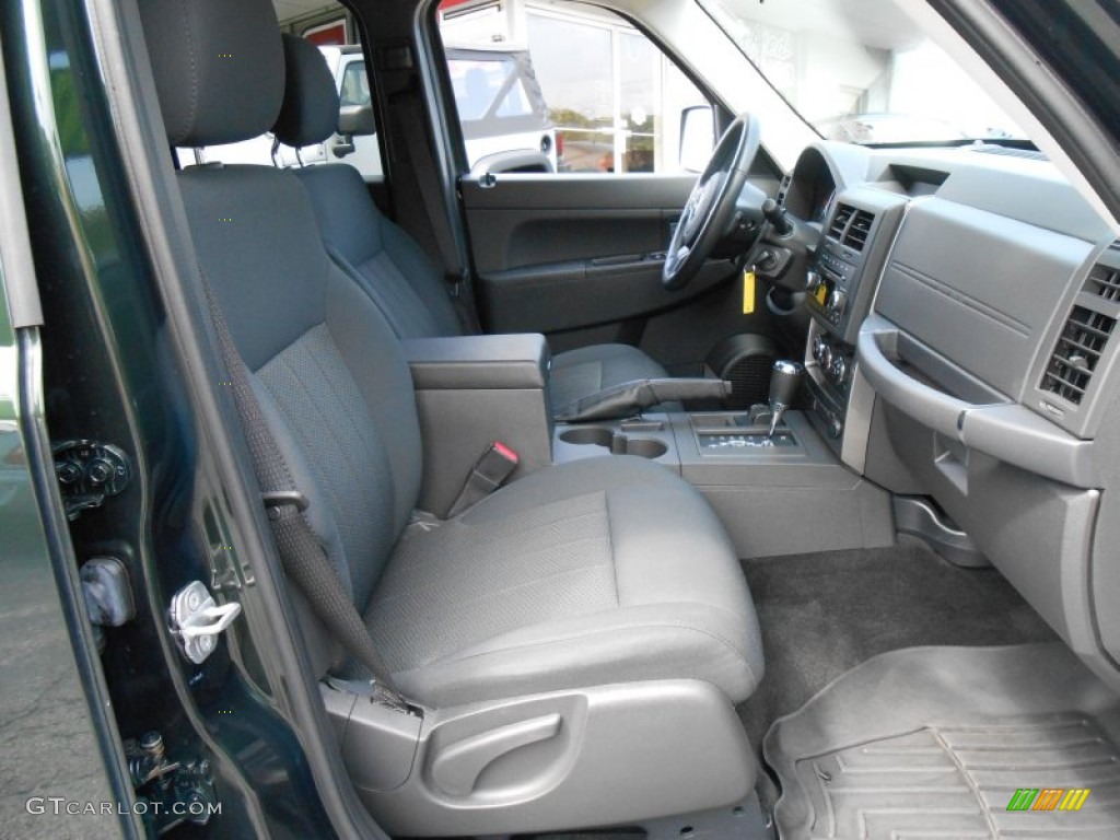 2011 Liberty Sport 4x4 - Natural Green Metallic / Dark Slate Gray photo #13