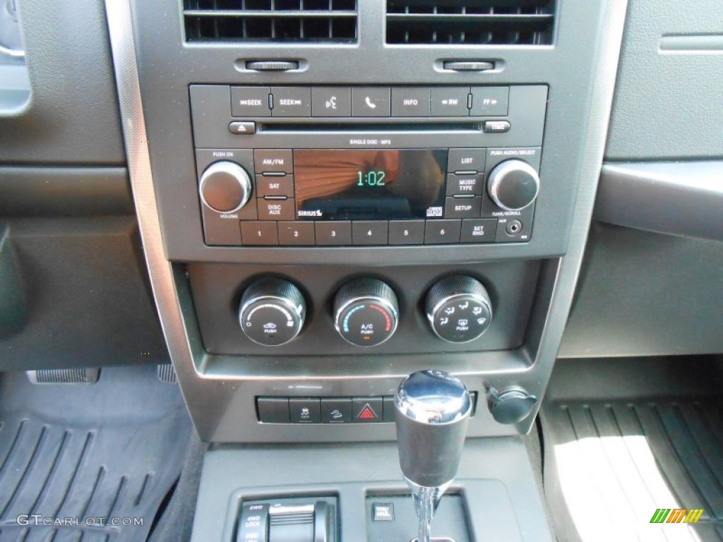 2011 Liberty Sport 4x4 - Natural Green Metallic / Dark Slate Gray photo #23