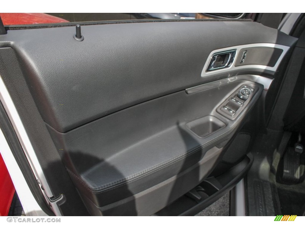 2013 Explorer XLT 4WD - White Platinum Tri-Coat / Charcoal Black photo #16