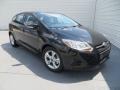 Tuxedo Black - Focus SE Hatchback Photo No. 2