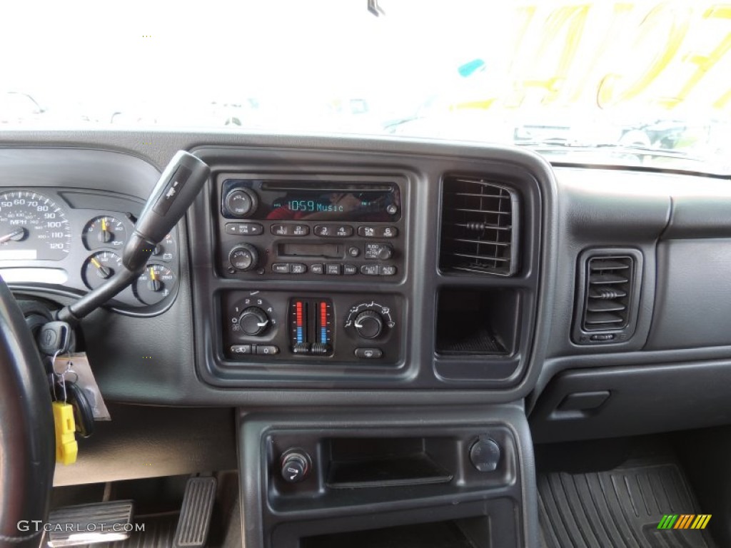 2004 Silverado 1500 LT Crew Cab 4x4 - Silver Birch Metallic / Medium Gray photo #17