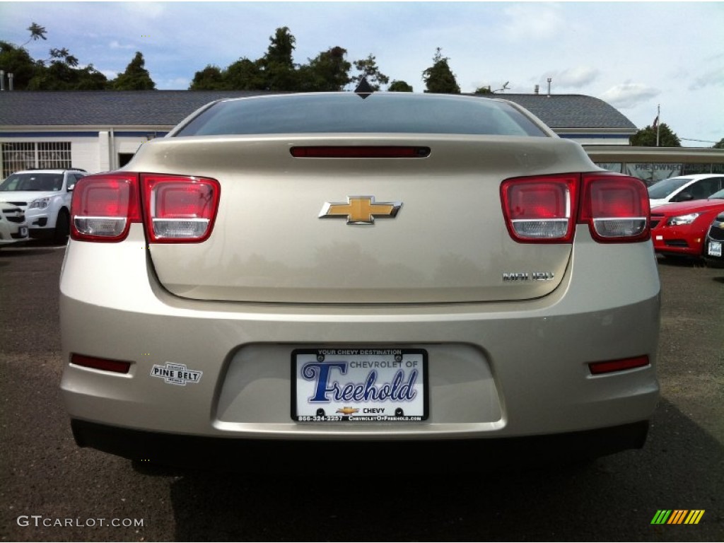 2013 Malibu LS - Champagne Silver Metallic / Jet Black/Titanium photo #5