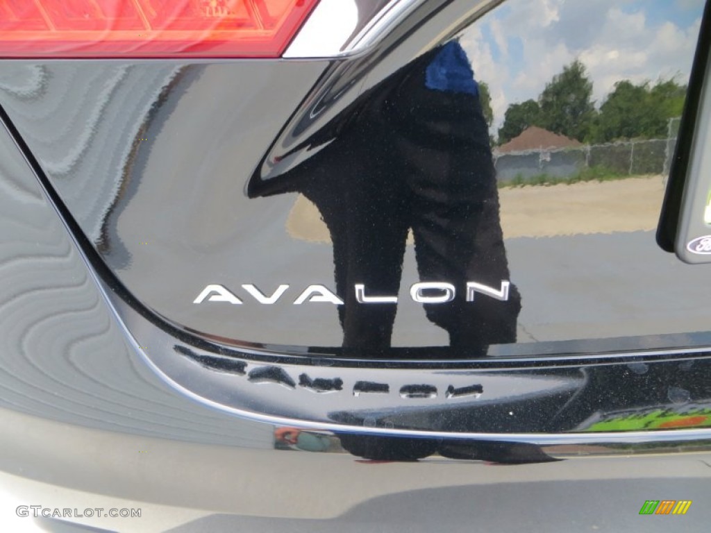 2013 Avalon XLE - Attitude Black Pearl / Black photo #6