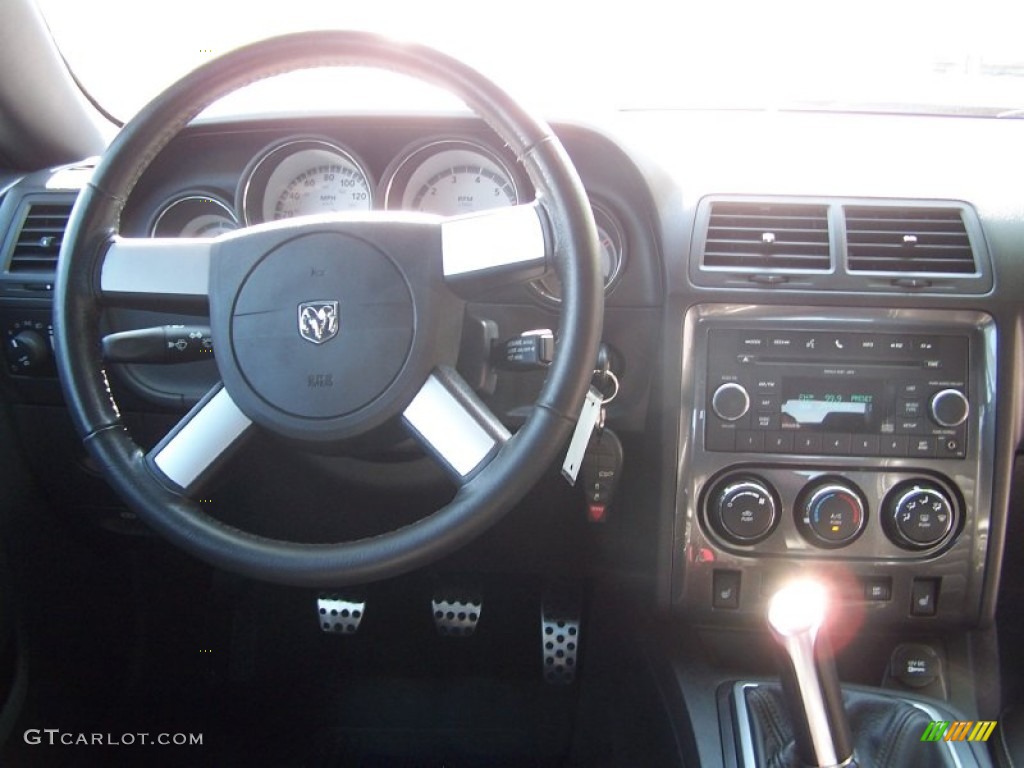 2010 Challenger R/T - Dark Titanium Metallic / Dark Slate Gray photo #16