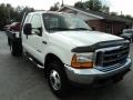 1999 Oxford White Ford F350 Super Duty XLT SuperCab 4x4 Chassis Flat Bed  photo #24