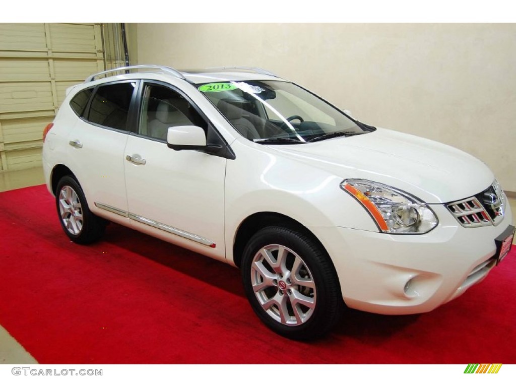 Pearl White Nissan Rogue