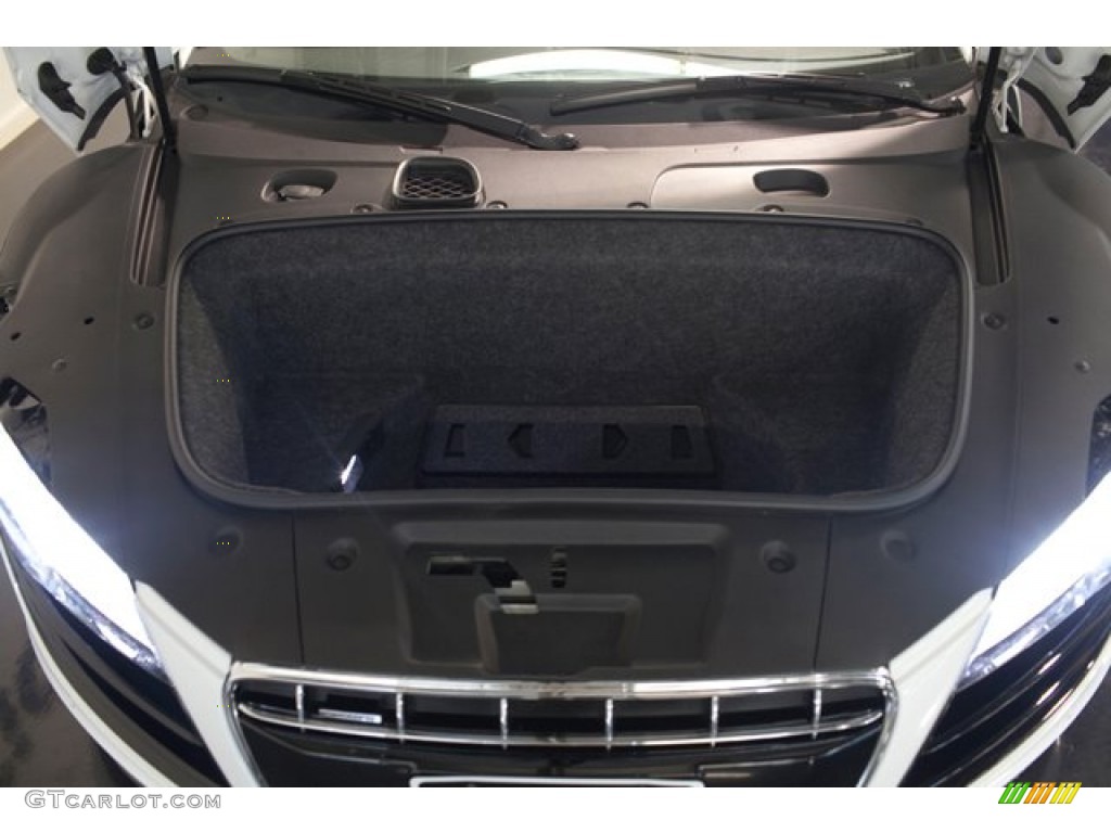 2011 Audi R8 5.2 FSI quattro Trunk Photo #85549517
