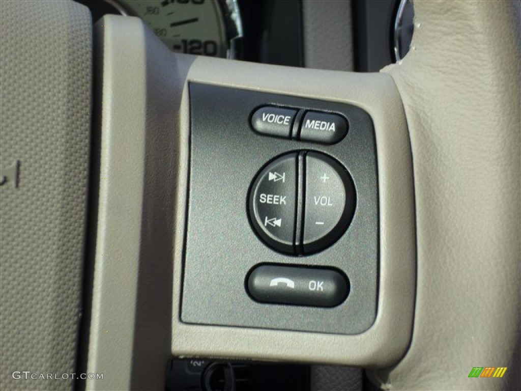 2014 Ford Expedition XLT Controls Photo #85550316