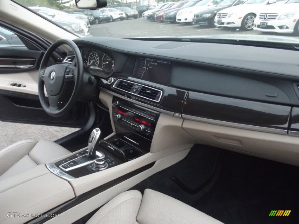 2010 BMW 7 Series 750Li xDrive Sedan Oyster/Black Nappa Leather Dashboard Photo #85551038