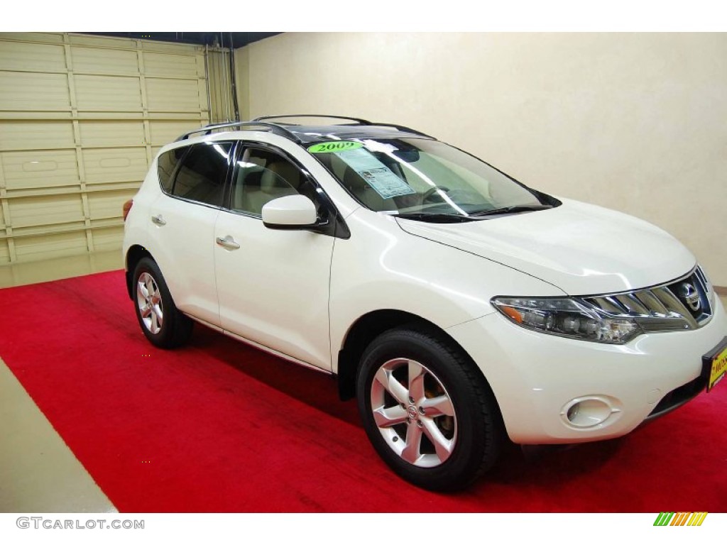 Glacier Pearl Nissan Murano